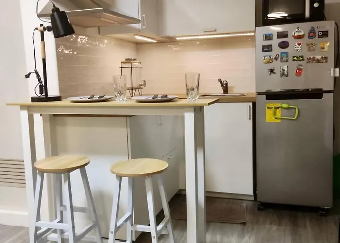 Modern Living In A Metro * Manila